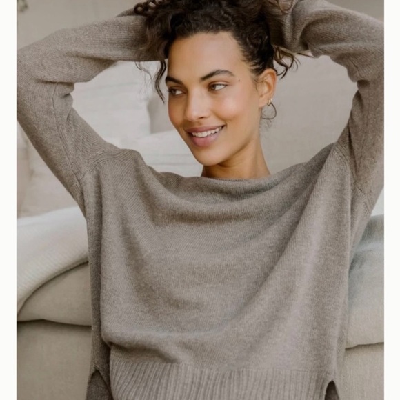 Jenni Kayne Sweaters - Jenni Kayne Everyday Sweater Taupe XS